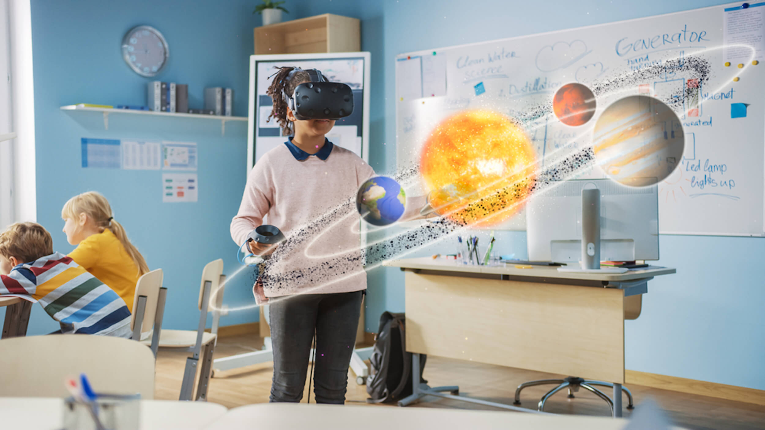 Immersive_Learning_And_Training_Girl_Wearing_Headset_Solar_System
